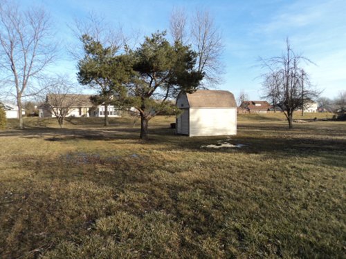 Property photo 1 - 3 Bedroom Ranch Home Real Estate Auction